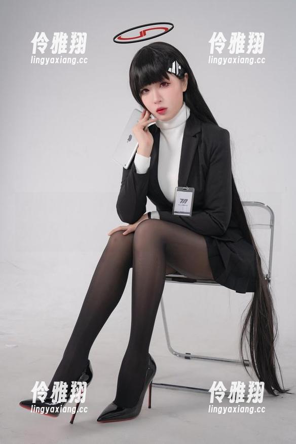 最新消息！轩萧学姐的肉丝家妻，从厨房到客厅，让我心中闪过一百七十种画面！