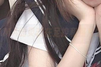 雪琪SAMA的灵魂在足控和照片之间游走