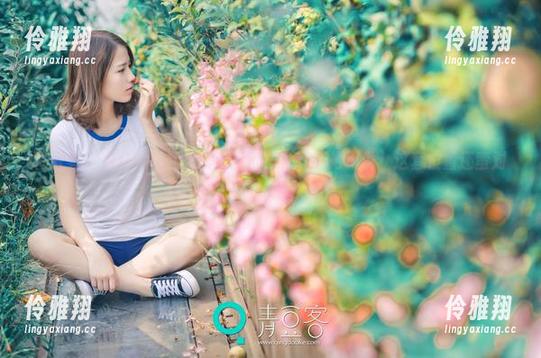 青豆客-婕西儿 青豆客 - 女仆的角色与婕西儿的气质,不得不说,这套位置还蛮对劲的呢。