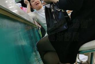 魔镜街拍 - 漫步在曼曼的“瑜伽”壁纸世界，心情逐渐舒展